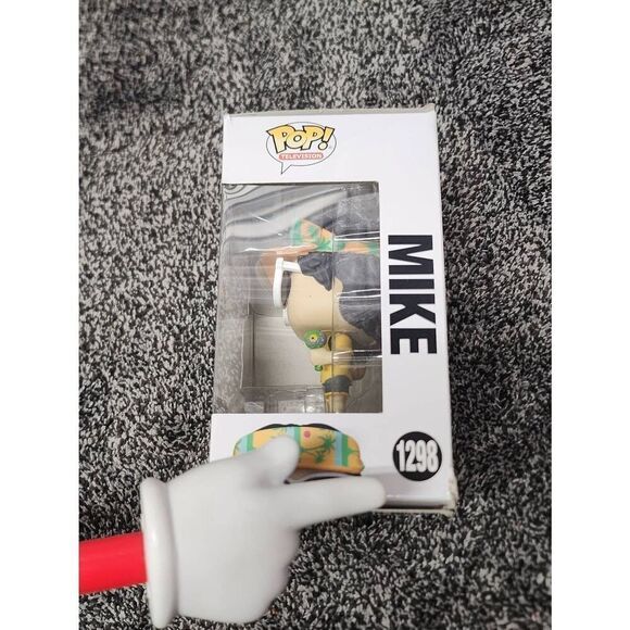STRANGER THINGS POP! MIKE WITH SUNGLASSES #1298 #A15 - Picture 4 of 7